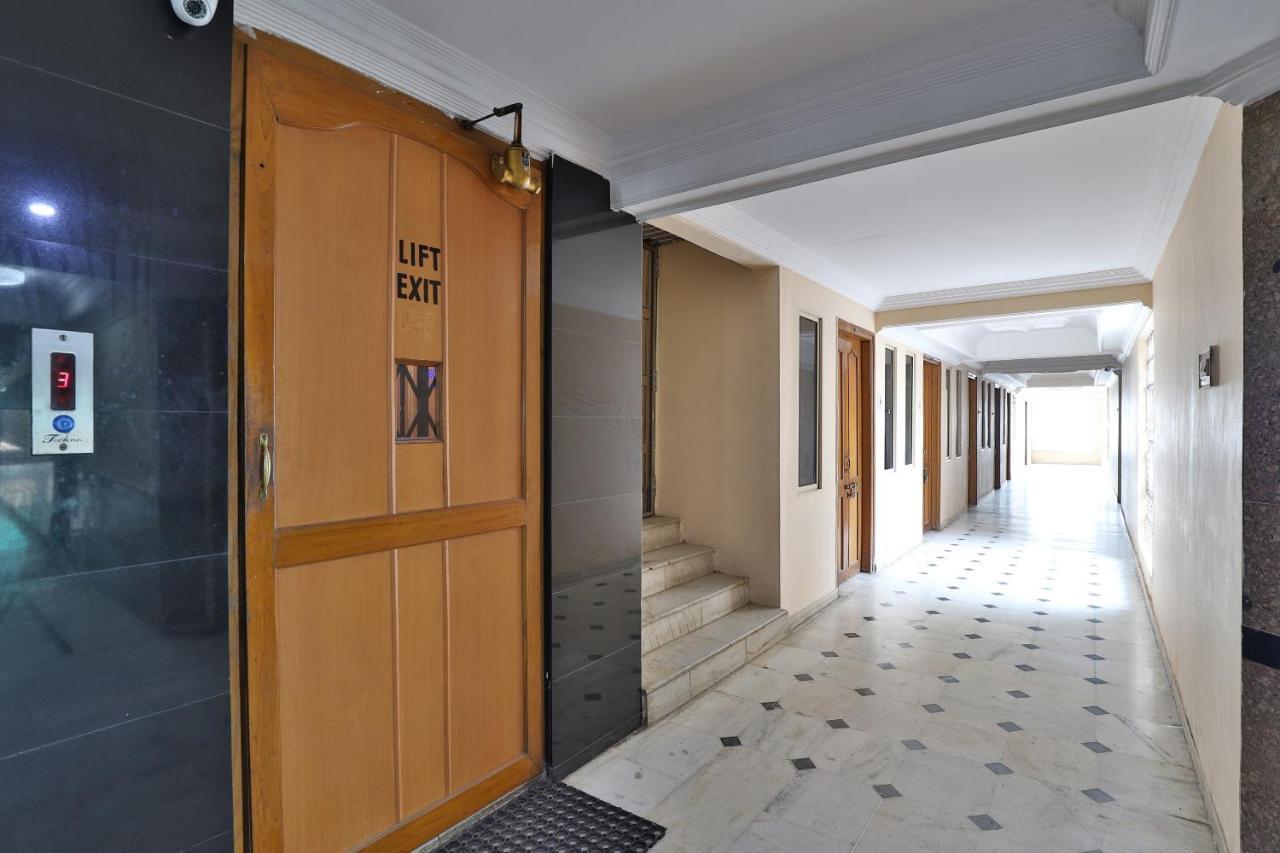 Spot On Hotel Decent Ānand Zewnętrze zdjęcie